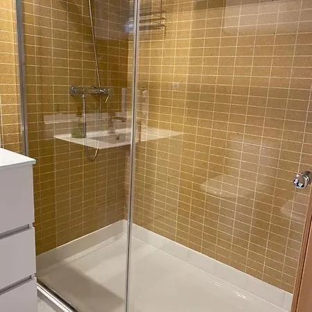 Exclusivo Piso De La Playa De Fenals Con Terraza Apartamento *