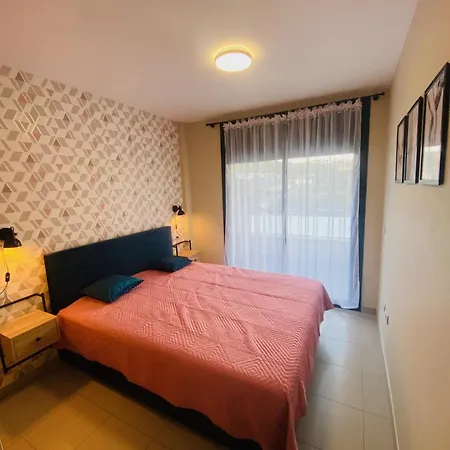 Апартаменты Exclusivo Piso De La Playa De Fenals Con Terraza *
